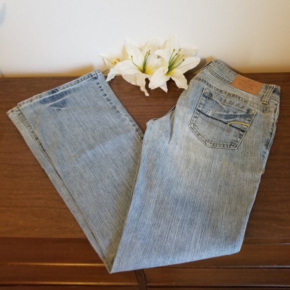 American Eagle Outfitters Denim - AE Artist RARE Light-fade-Low-rise Flares